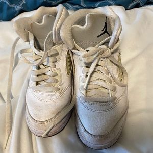 Nike boy shoes size 13c white